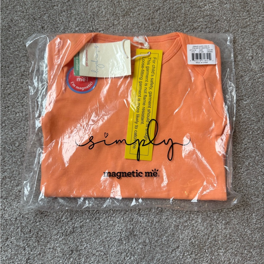 Magnetic Me Organic short sleeve Body Suit in Orange Juice. NWT. 9-12 months